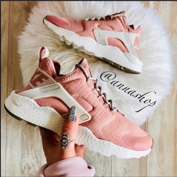 NWT Nike Huarache Run Ultra Pink - Picture 2 of 8